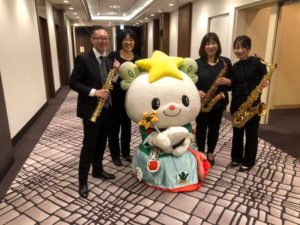 高田のゆめちゃんと記念写真